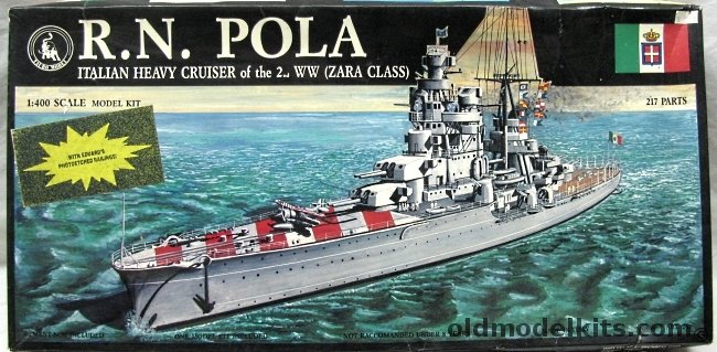Tauro Model 1/400 Italian RN Pola Heavy Cruiser - With Photoetched Railings, 202 plastic model kit